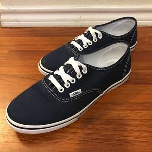 Vans low tops!